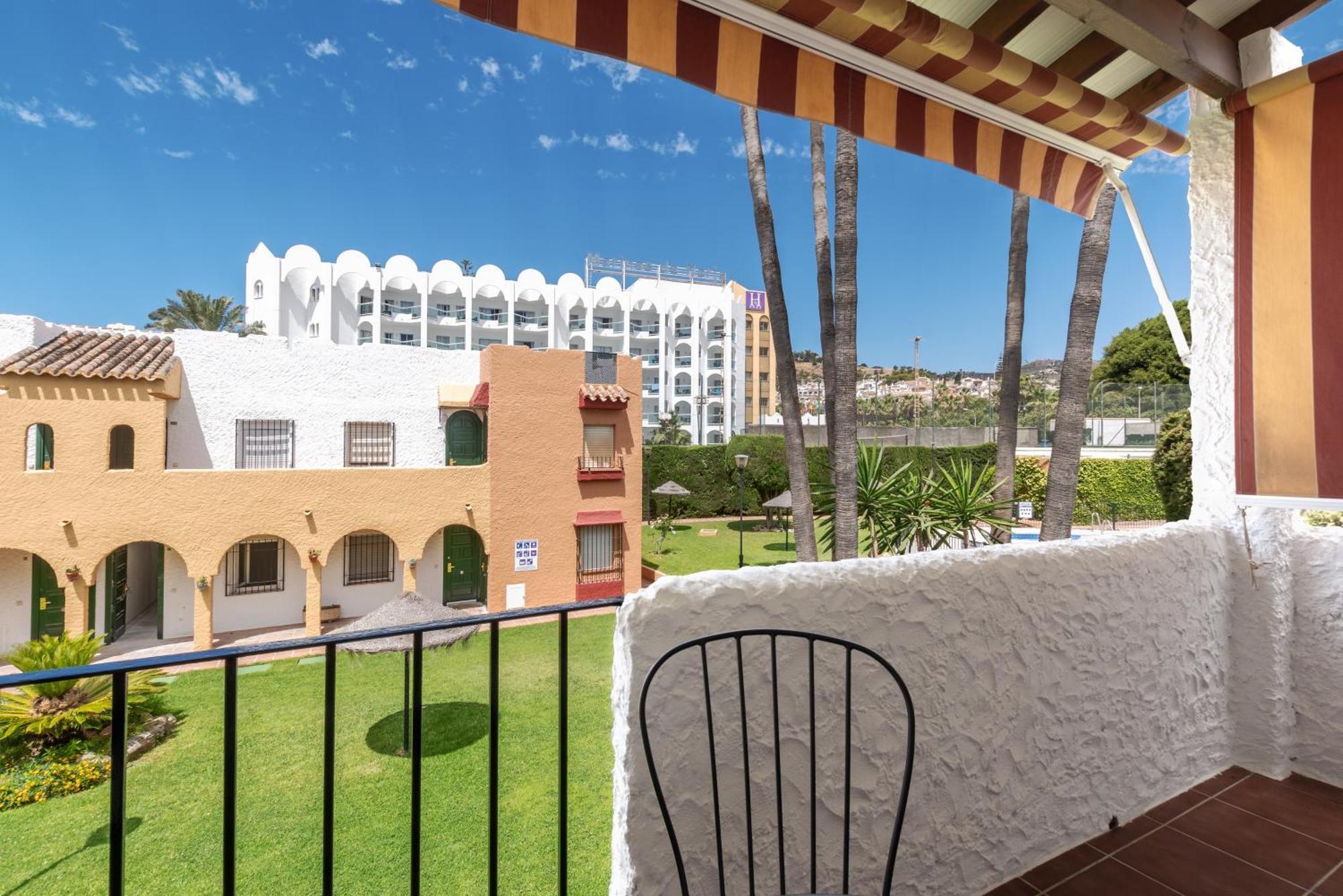 Renovated Apartment On Beachside With Pool Nerja Exteriör bild