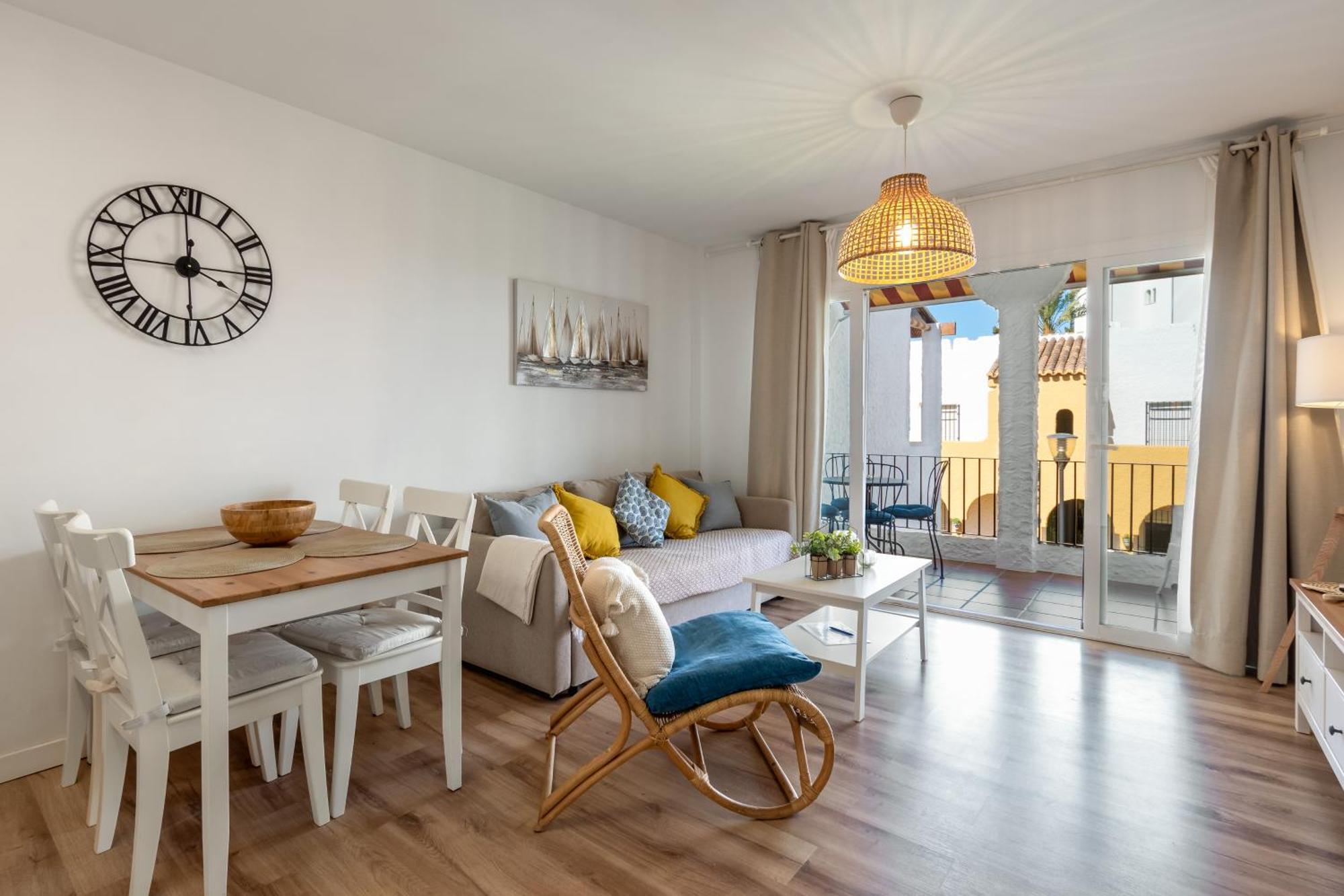 Renovated Apartment On Beachside With Pool Nerja Exteriör bild