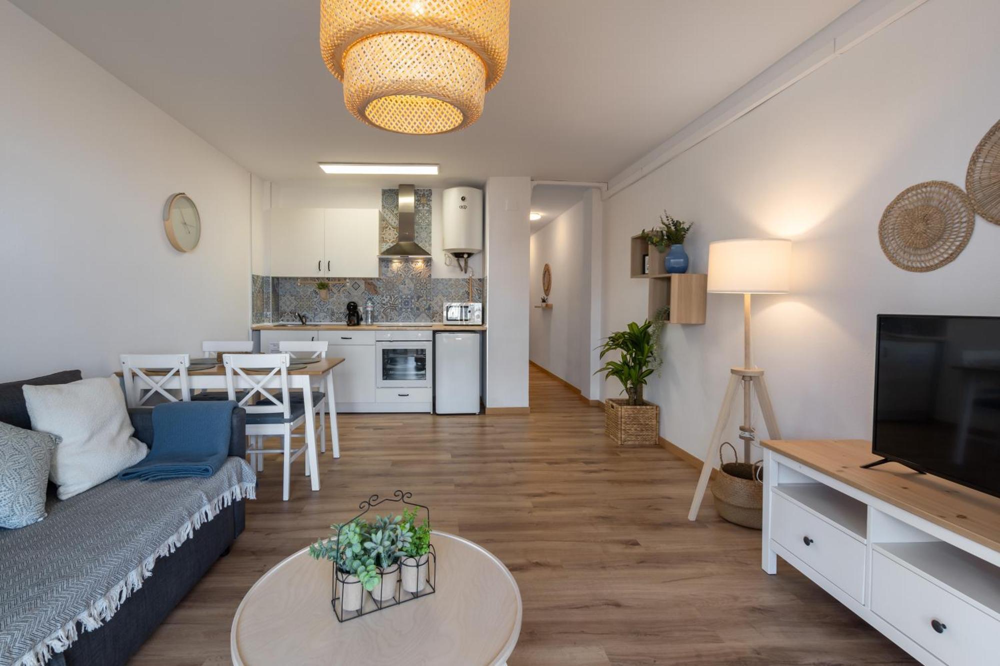 Renovated Apartment On Beachside With Pool Nerja Exteriör bild